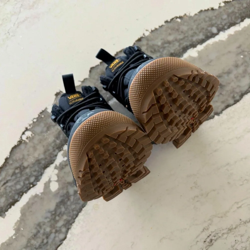 RARE Vans Ultrarange EXO Hi GORE-TEX MTE-3 Boot
Black Gold High-Top Sneakerboots - Picture 6 of 16